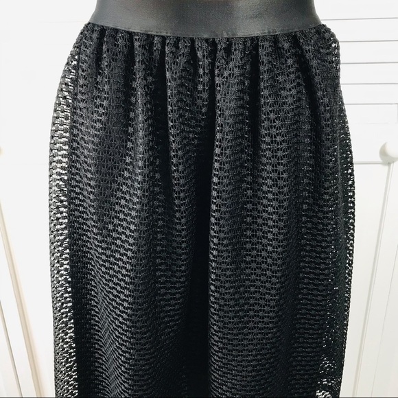 2/$25 XHILARATION Black Fit & Flare Skirt Size Large - Picture 2 of 7